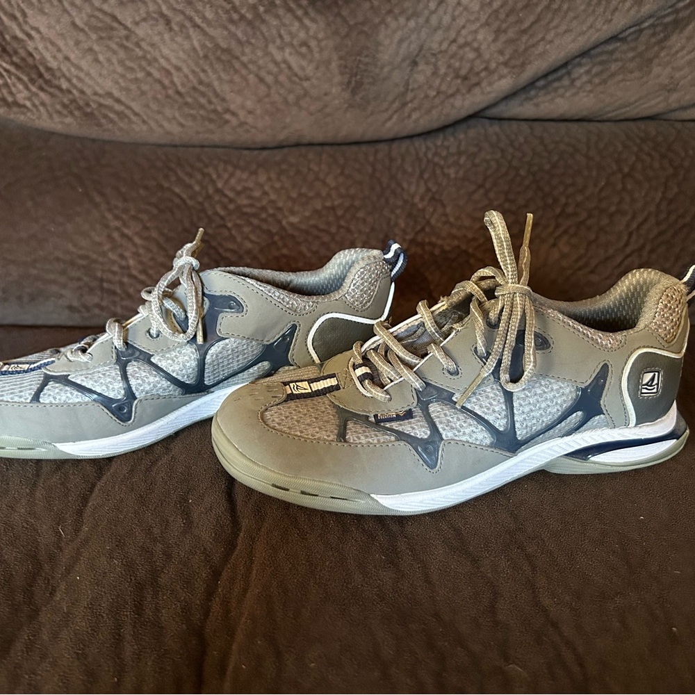 Stylish Athletic Sperry Sneakers w/ ASV Solution, women’s size 7